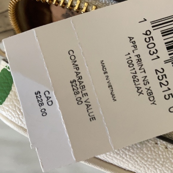 Coach Green Apples 🍏 Crossbody - Picture 5 of 5